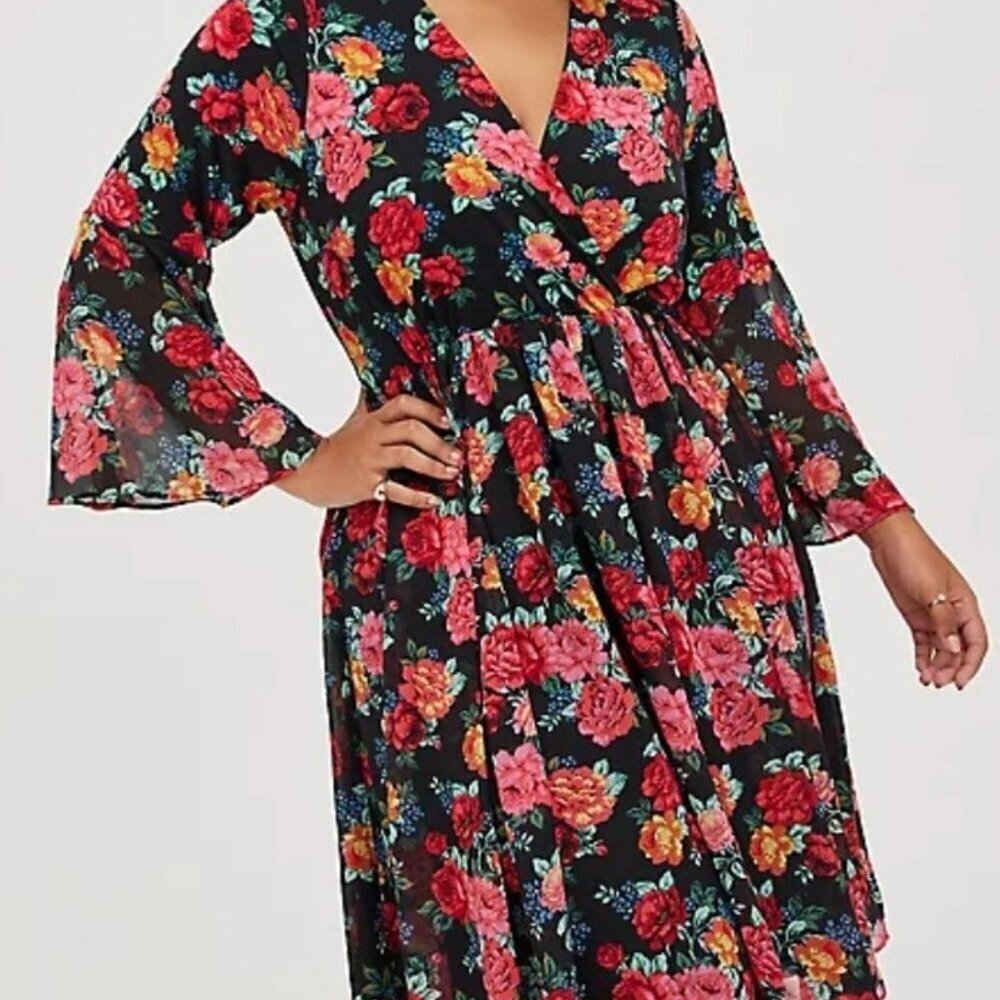 NWT Torrid Fit & Flare Floral Print Midi Dress Size 2X / Torrid 2 - Picture 2 of 13